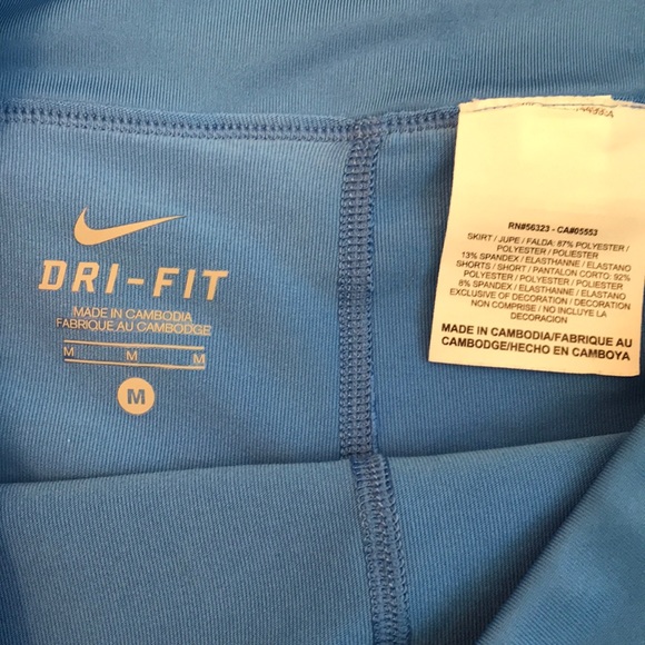 Nike DriFit Tennis Skirt Size Medium - Picture 5 of 6